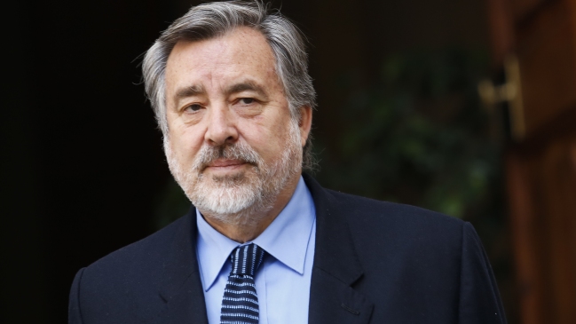 Guillier emplaza al Gobierno: 