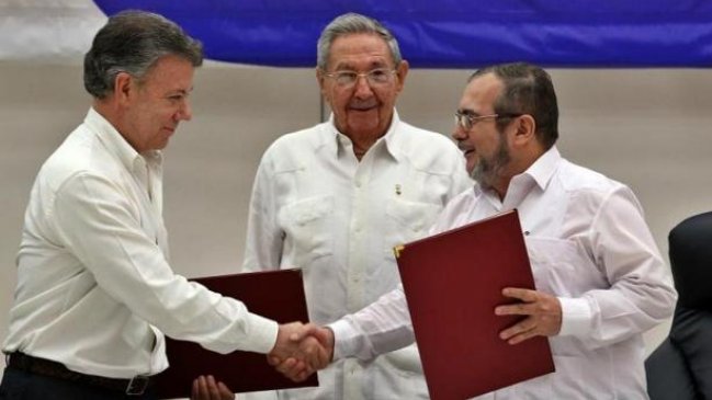 Comenzó alto el fuego del gobierno colombiano y las FARC