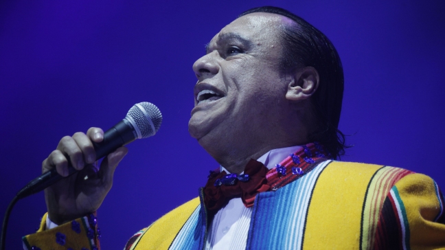 Juan Gabriel, entre el 