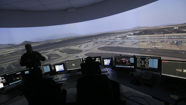 CDE pide impugnar fallo que traspasa a funcionarios de DGAC a Capredena