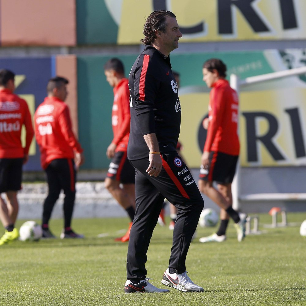 Juan Antonio Pizzi trabajó formación con Toselli, Roco y Silva en el equipo titular