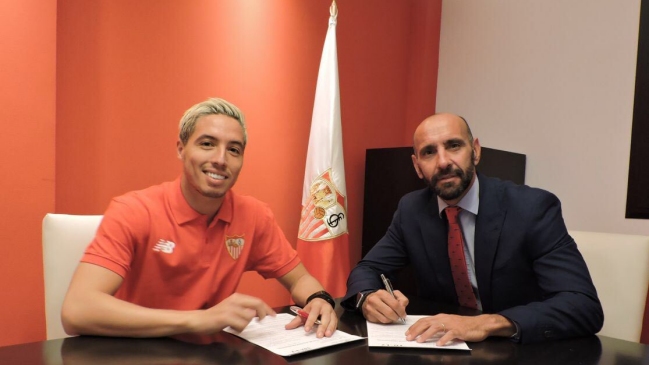Sevilla de Sampaoli se reforzó con Samir Nasri y Salvatore Sirigu