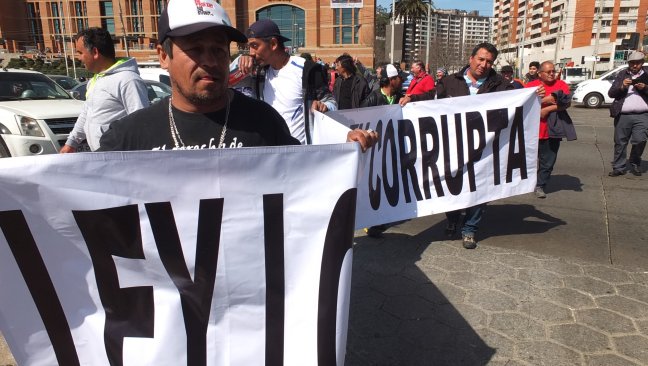 Pescadores convocaron a una marcha nacional contra la 