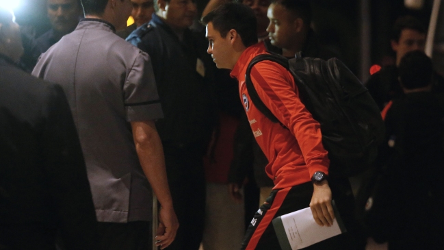 La selección chilena llegó a Asunción para esperar el choque con Paraguay
