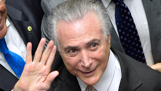 Michel Temer, desde las sombras y sin elección, asumió la Presidencia de Brasil