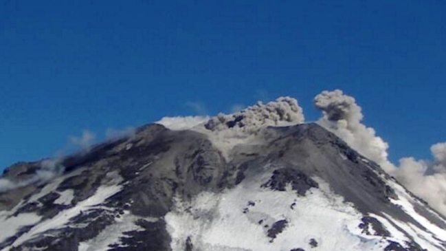 Nuevo pulso eruptivo del Volcán Nevados de Chillán inquietó a los habitantes de la zona
