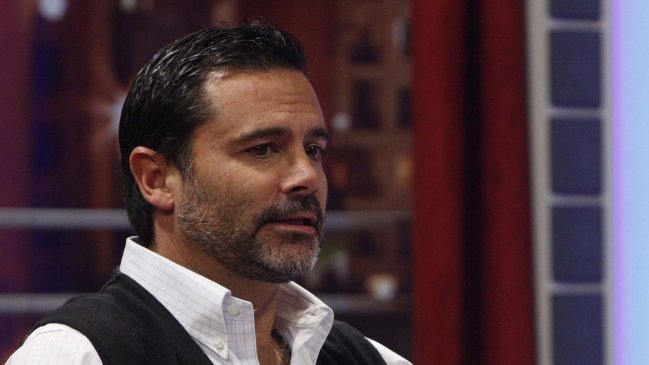 Con minuto de silencio, TVN recuerda a fallecidos en accidente de Juan Fernández