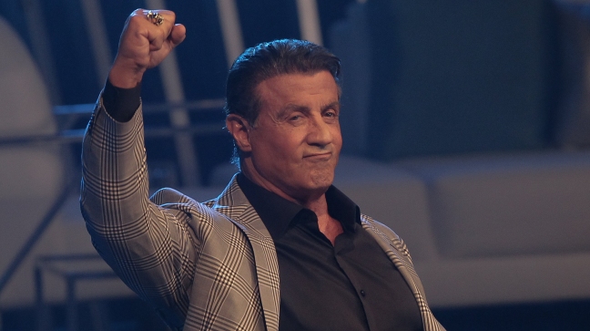 Stallone anima a jóvenes mexicanos a 