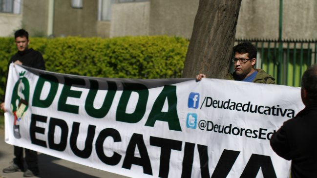 Presentan demanda colectiva contra bancos por Crédito con Aval del Estado