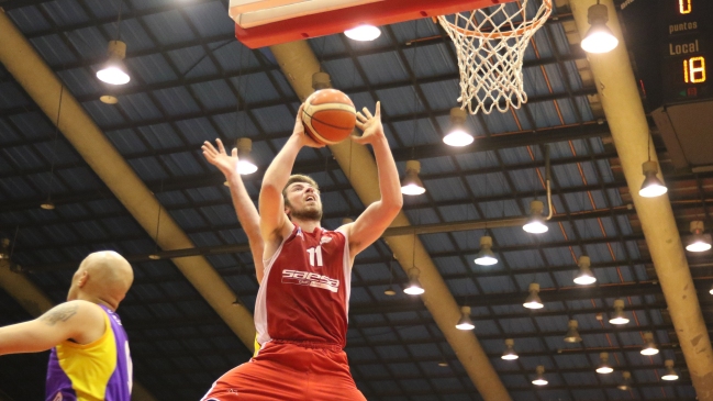 Valdivia y Español Osorno triunfaron en el inicio del cuadrangular final de la Liga Saesa