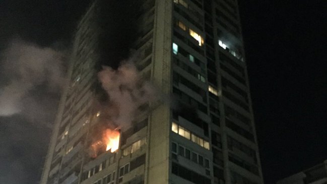 Incendio afectó a Torres de Tajamar en Providencia