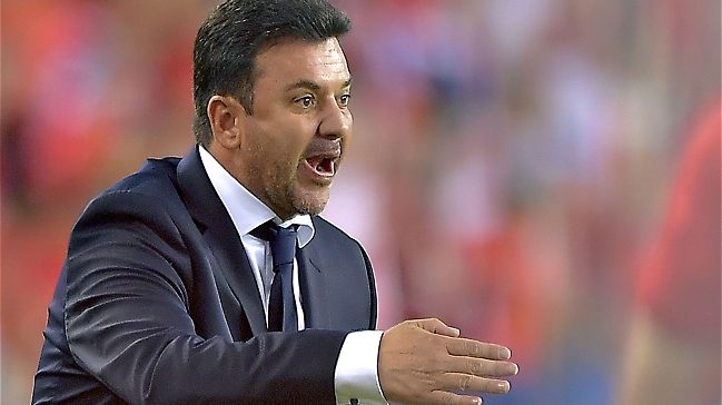 Julio César Baldivieso: Chile es favorito, pero los partidos hay que jugarlos