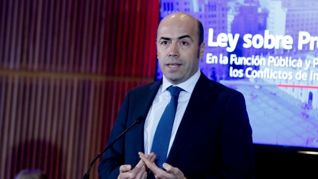 Contralor destacó entrada en vigencia de Ley de Probidad