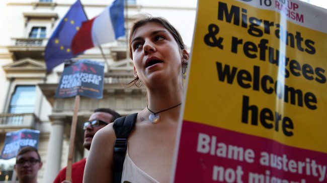 Reino Unido levantará un muro de cuatro metros para frenar a inmigrantes