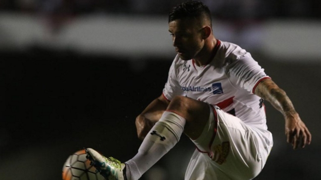 Eugenio Mena participó en clásico de Sao Paulo y Palmeiras a un día de jugar con la selección