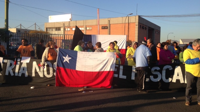 Pescadores artesanales protestan a lo largo del país contra Ley de Pesca