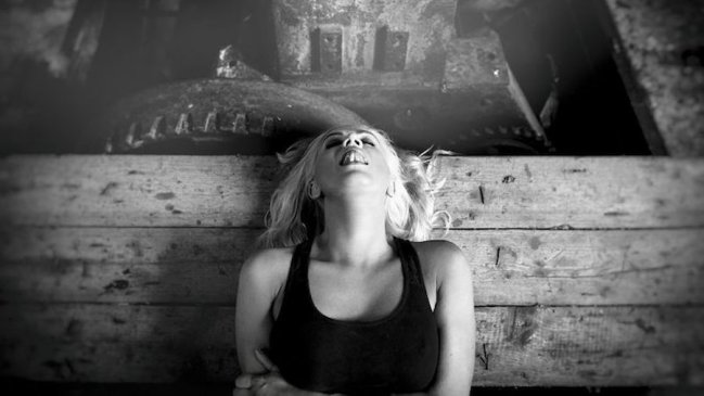 Fotógrafo retrató el punto más alto del orgasmo femenino en una serie de imágenes