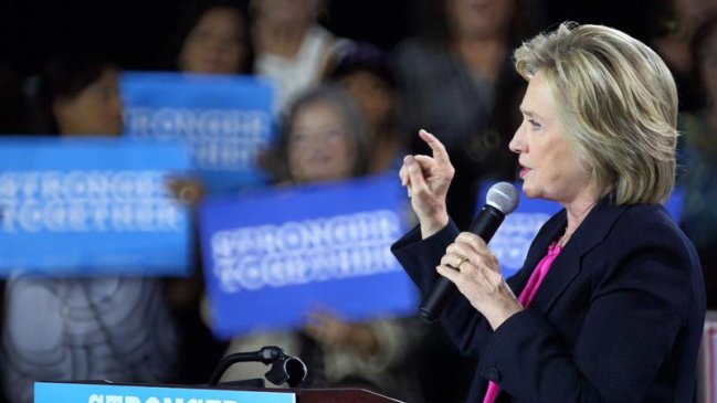 Hillary Clinton canceló viajes de campaña tras diagnóstico de neumonía