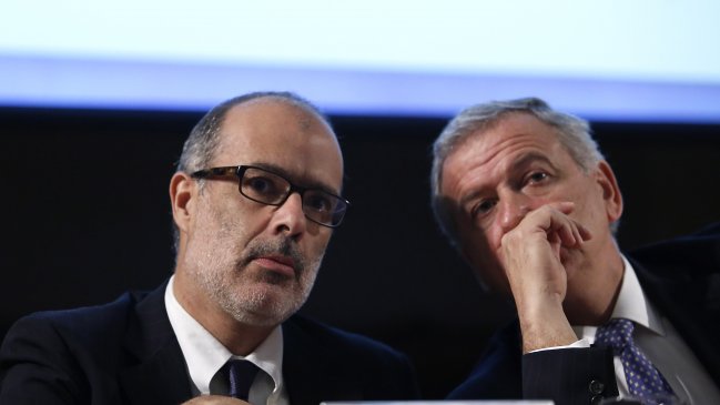 Ley Reservada: Diputados citan a Valdés y Larraín para saber 