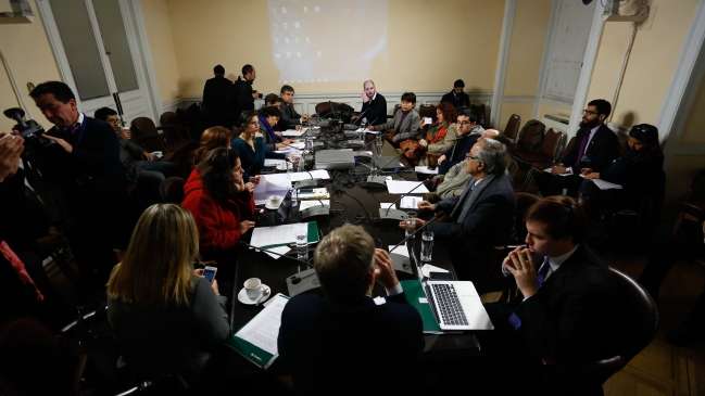 Oposición acusó problemas en implementación de la ley de Inclusión