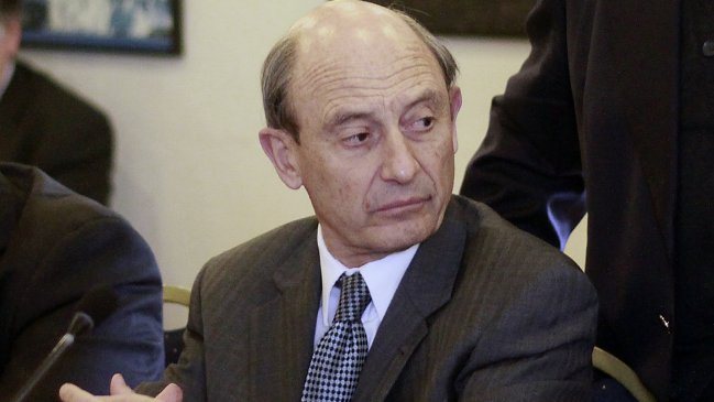 Nuevos antecedentes: Carroza abrió cuaderno secreto en investigación a Cheyre