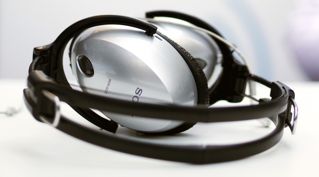 Los móviles avanzan como dispositivo preferido para escuchar música