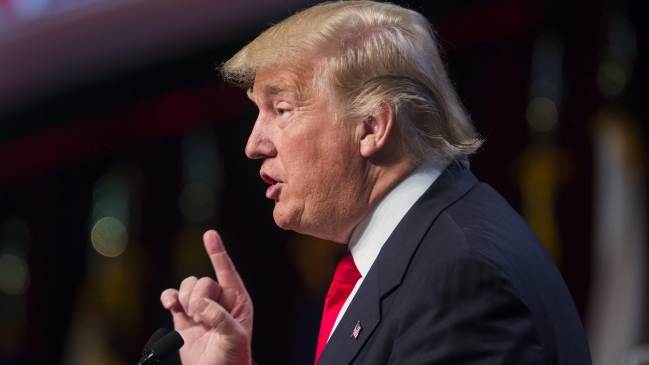 Campaña de Trump admitió que Obama nació en EE.UU. tras silencio del candidato