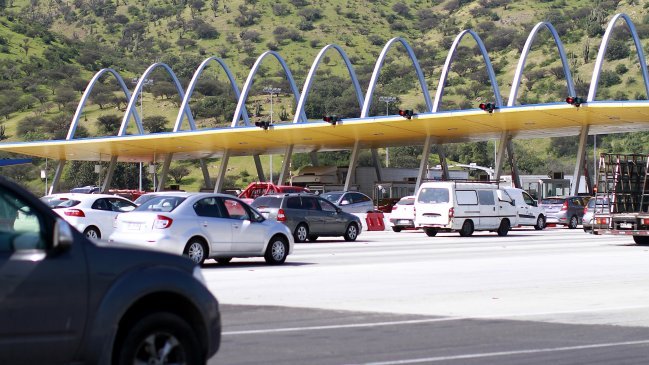 Diputados anuncian que peajes alzarán sus barreras si hay congestión excesiva