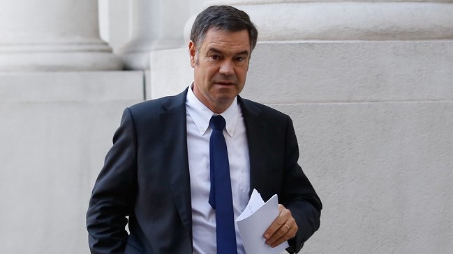 Ossandón apoya candidatura de Mario Desbordes para presidir RN