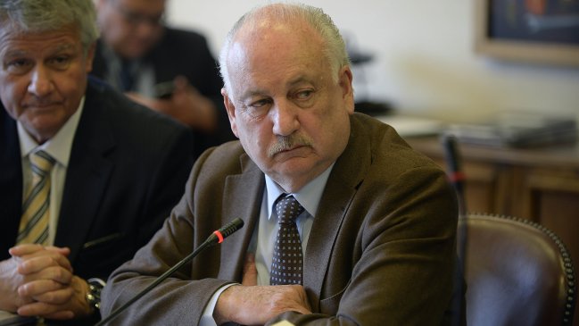 UDI busca censurar a Teillier en presidencia de Comisión de Relaciones Exteriores