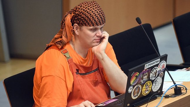 Diputado alemán se suicidó tras abusar y asesinar a un hombre