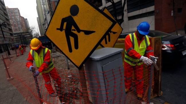 Comenzaron trabajos en calle Santo Domingo: Tramo estará cerrado por cuatro meses