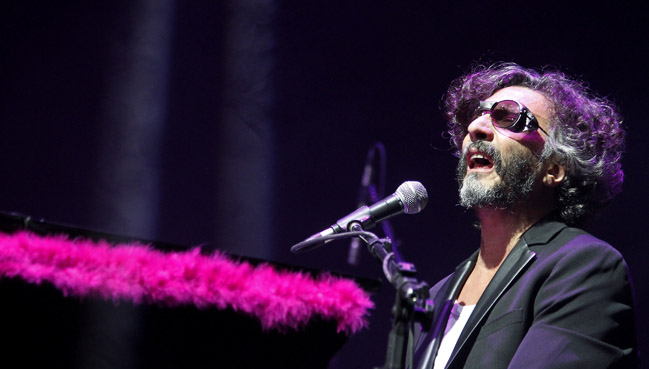 Solo piano: La íntima gira que hará Fito Páez en Chile