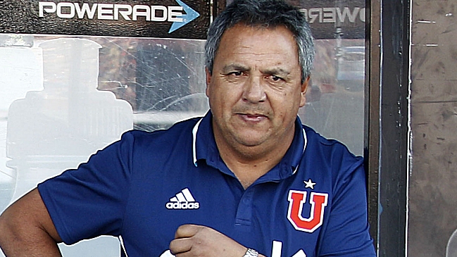 Víctor Hugo Castañeda: Los jugadores sentían que entraban a la cancha muy presionados