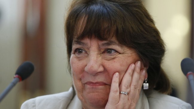 Mineduc espera enviar reforma educacional en octubre e insiste que proyecto no se dividirá