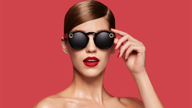 Snapchat lanza nuevo dispositivo y cambia de nombre