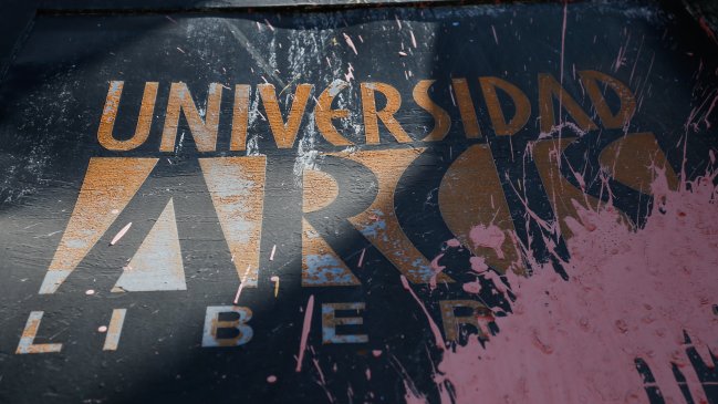 Alumnos de la Universidad Arcis denunciaron nueva postergación de la venta de sede