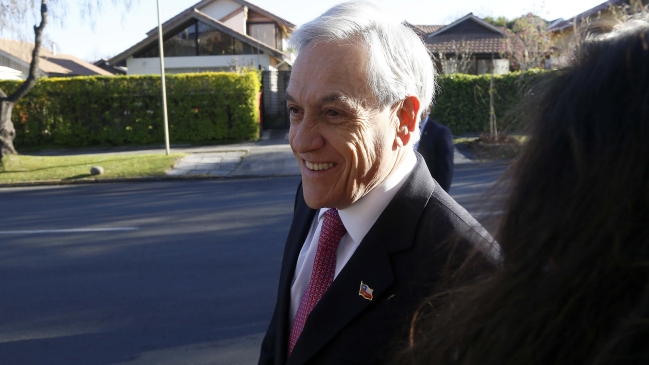 Piñera alista programa económico con énfasis en revisión de las reformas