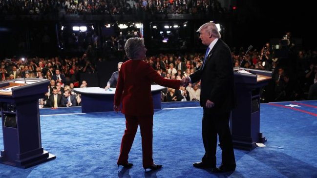 Trump sugiere que Clinton presionó para que nacionalizaran a Alicia Machado