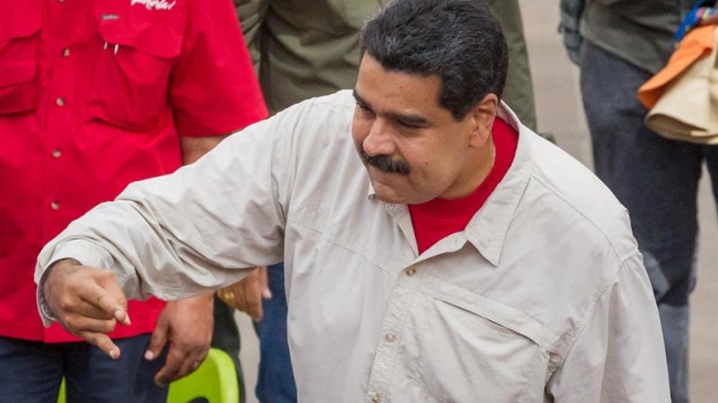 Maduro reestructura su gabinete y sustituyó a cinco ministros