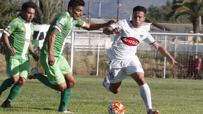 Deportes Melipilla venció a Vallenar y es líder invicto en Segunda División