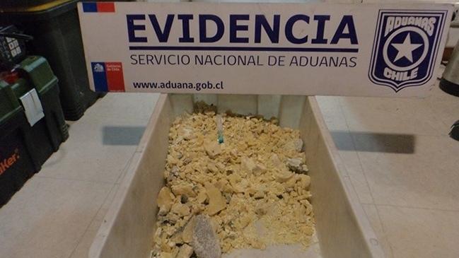 Dos vehículos fueron interceptados con cocaína en Iquique