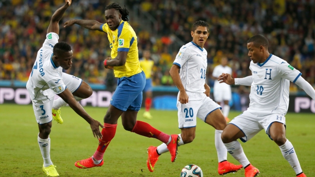 El zaguero ecuatoriano Luis Caicedo: 