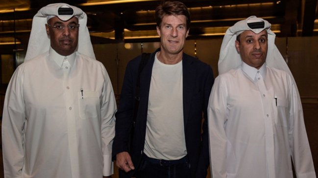Michael Laudrup fue presentado como nuevo técnico de Al Rayyan de Qatar