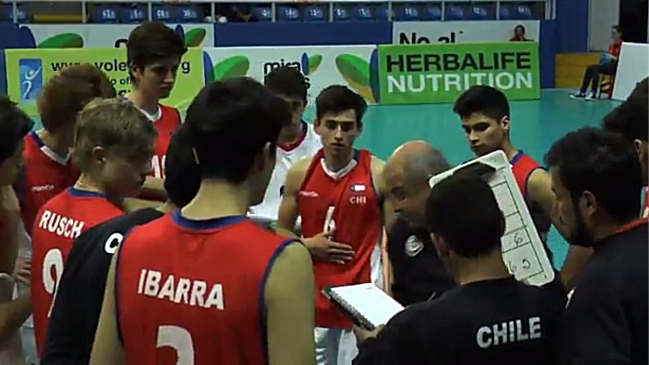  Chile debutó con derrota en el Sudamericano de vóleibol  