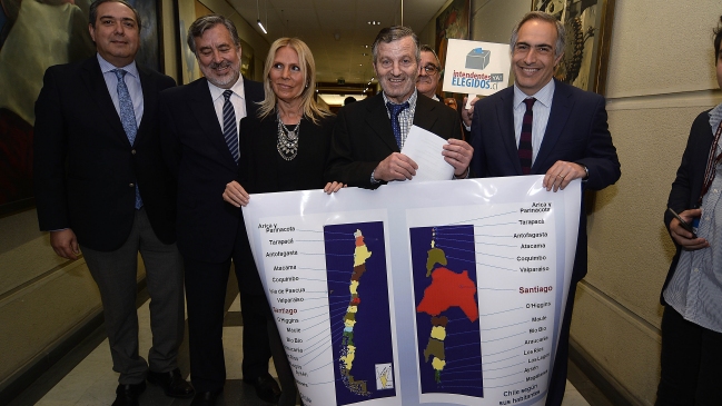 Senado vota proyecto de elección popular de intendentes