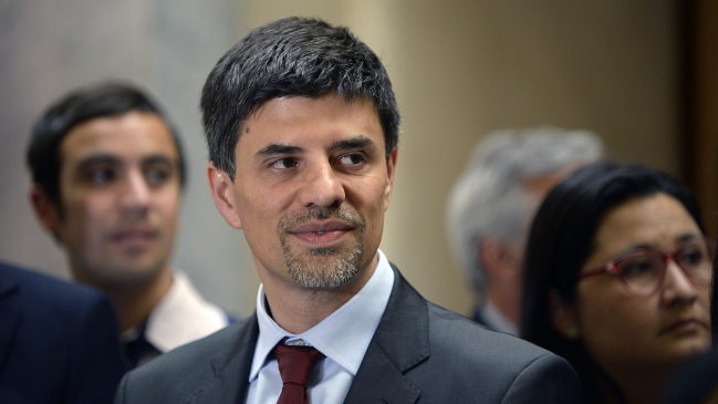 Gobierno tras cifras de Adimark: 