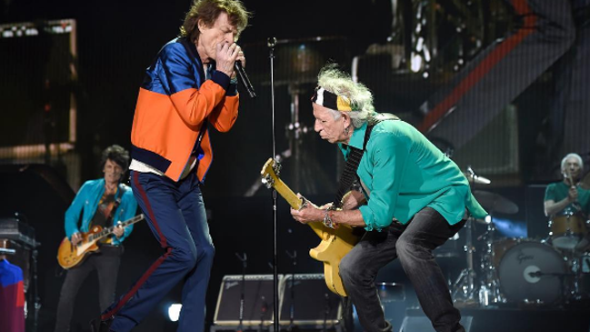 La clase de Dylan y unos explosivos Rolling Stones abrieron el festival Desert Trip