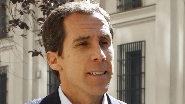 Alessandri propuso eliminar prostitución mandando fotos a casas de clientes