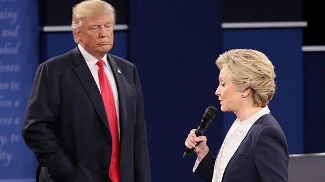 Encuesta de CNN revela que Clinton ganó debate y que Trump mejoró